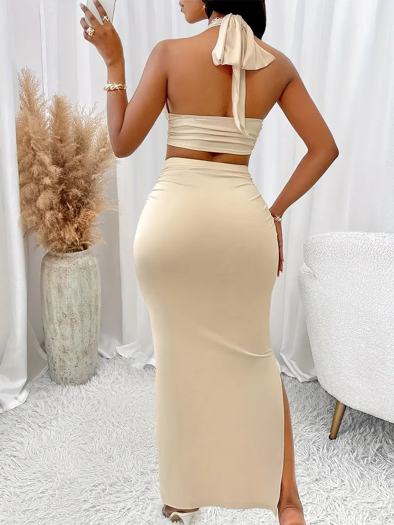 Trendy Two-Piece Set ✨ – Slim-Fit Halter Top & Bodycon Split Skirt